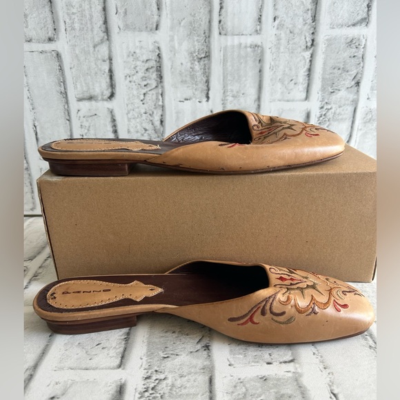 Pazzo Leather Embroidered Flats size 9M - Picture 3 of 9